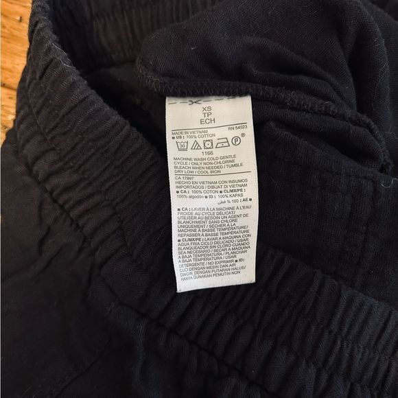 Old navy cargo shorts new without tags black XS - Picture 4 of 4